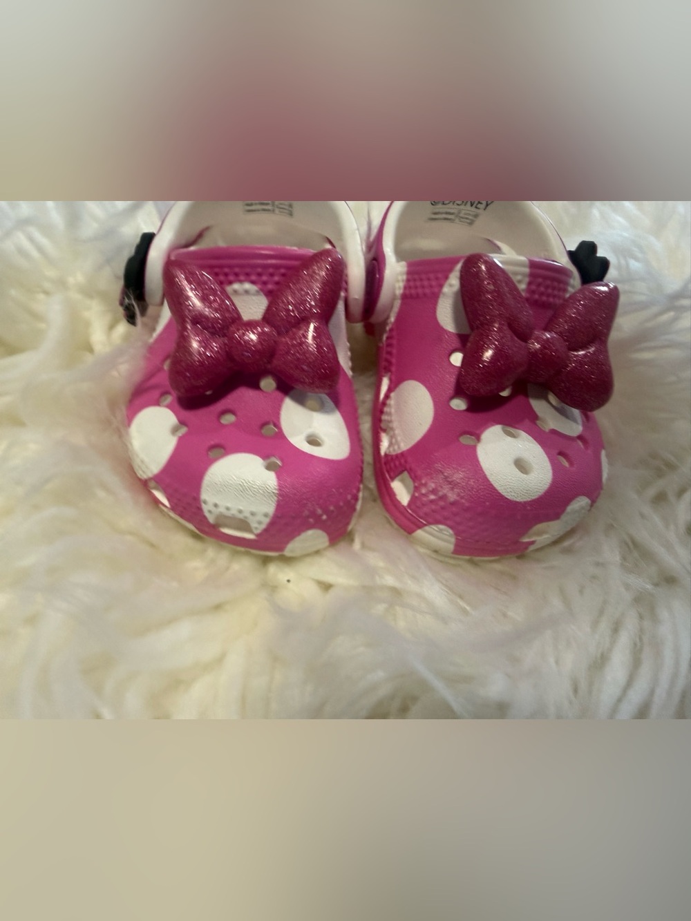 Minnie Mouse crocs - Picture 3 of 6